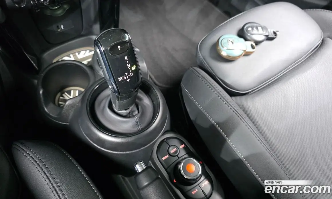 Mini Cooper 2022 1.5 автомат (гидро), фото 12