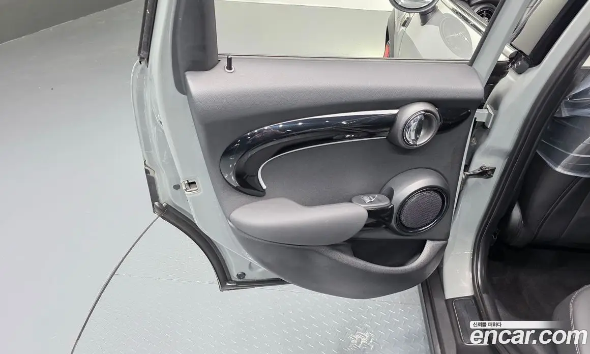 Mini Cooper 2022 1.5 автомат (гидро), фото 15