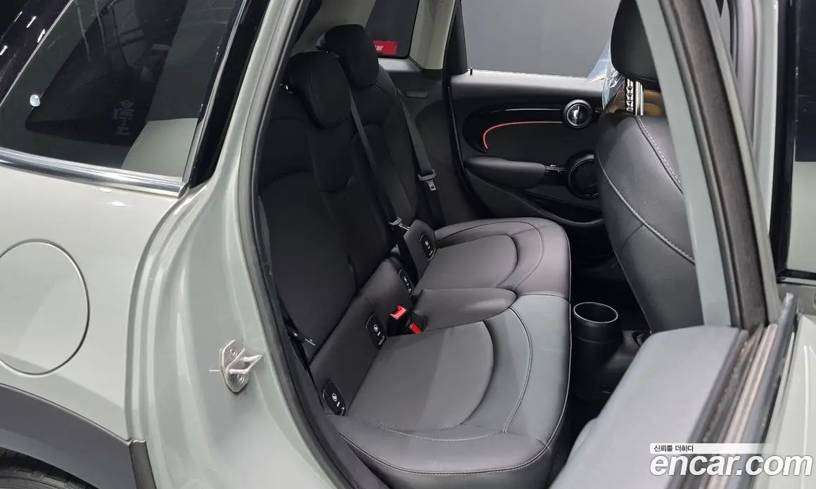 Mini Cooper 2022 1.5 автомат (гидро), фото 17