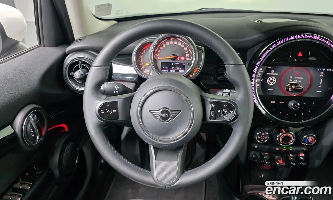 Mini Cooper 2022 1.5 автомат (гидро), фото 19