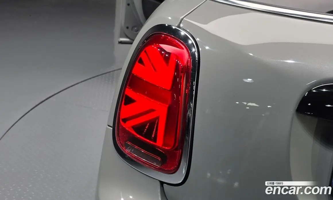 Mini Cooper 2022 1.5 автомат (гидро), фото 9
