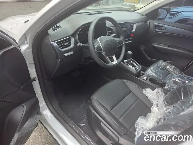 Renault (Samsung) Arkana 2025 1.6 автомат (гидро), миниатюра 3