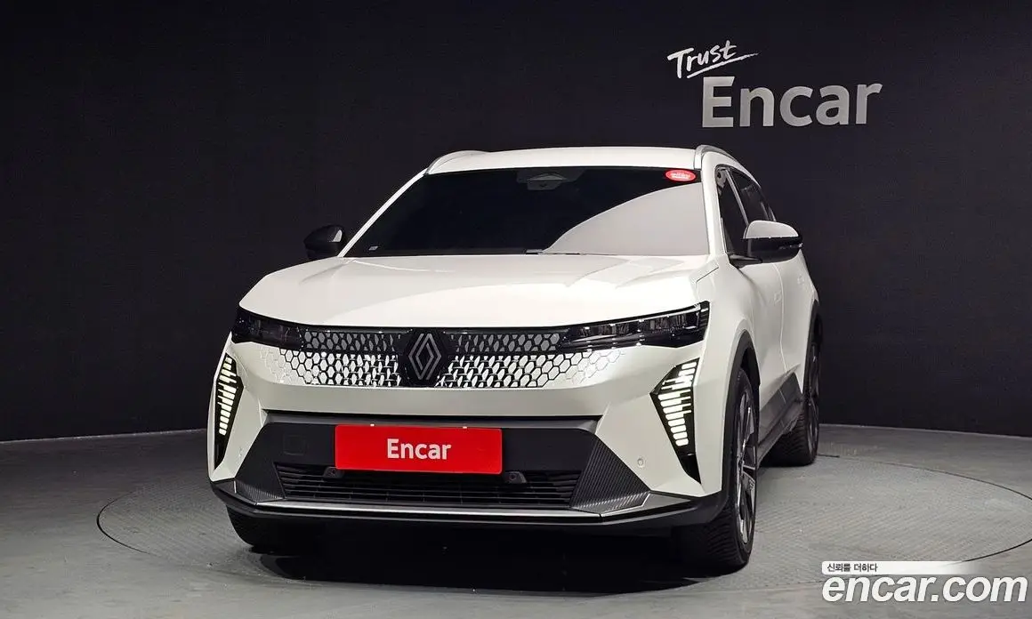 Renault (Samsung) Scenic 2026 0.4 автомат (гидро), фото 3