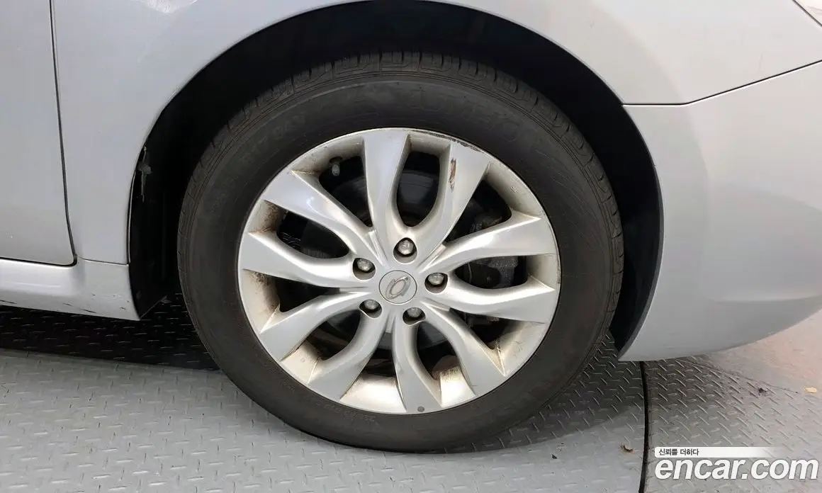 Renault (Samsung) SM7 2011 2.5 автомат (гидро), фото 7 Renault (Samsung) SM7 2011 2.5 автомат (гидро), фото 7