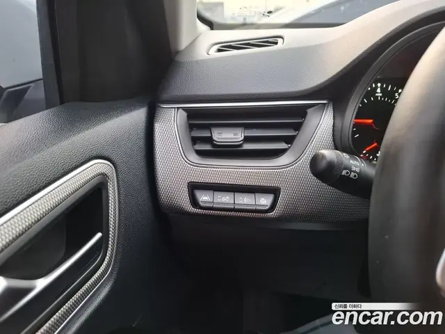 Renault (Samsung) XM3 2023 1.6 автомат (гидро), миниатюра 7