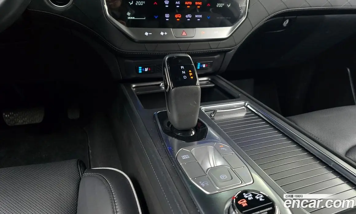 SsangYong Rexton 2024 2.2 автомат (гидро), фото 9