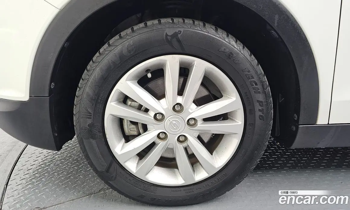 SsangYong TIBOLI 2017 1.6 автомат (гидро), фото 5