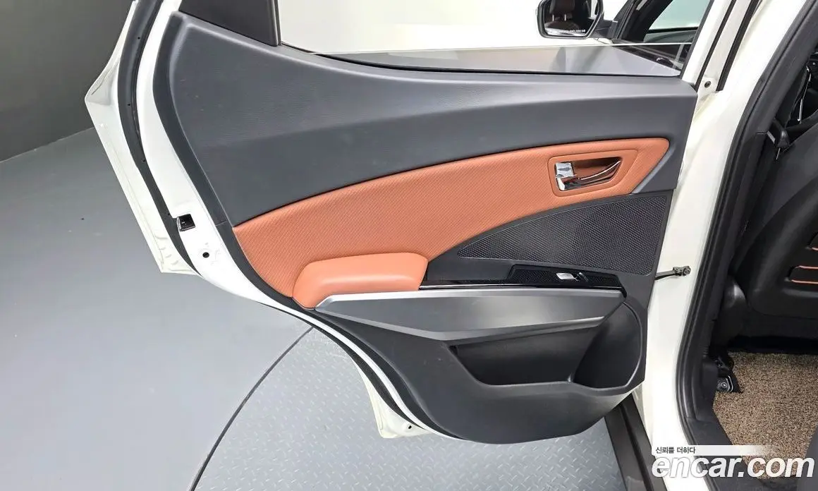 SsangYong TIBOLI 2018 1.6 автомат (гидро), фото 15