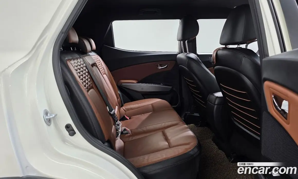 SsangYong TIBOLI 2018 1.6 автомат (гидро), фото 11