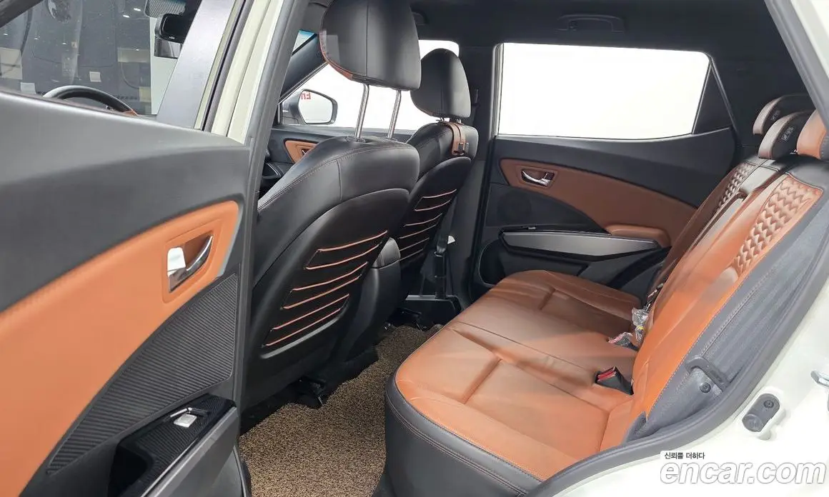 SsangYong TIBOLI 2018 1.6 автомат (гидро), фото 12
