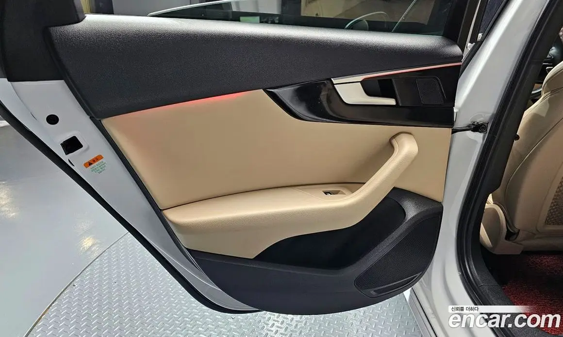 Audi A4 2021 2.0 автомат (гидро), фото 15