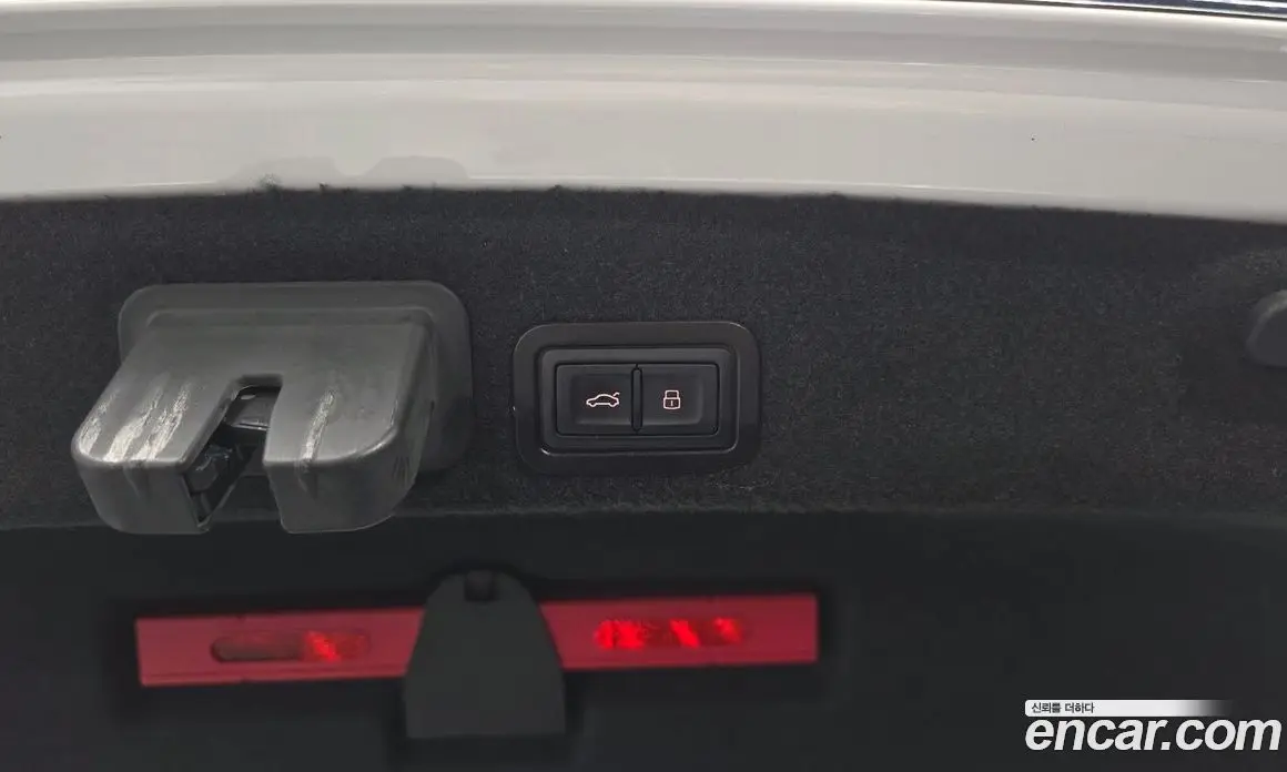Audi A6 2017 2.0 автомат (гидро), фото 26