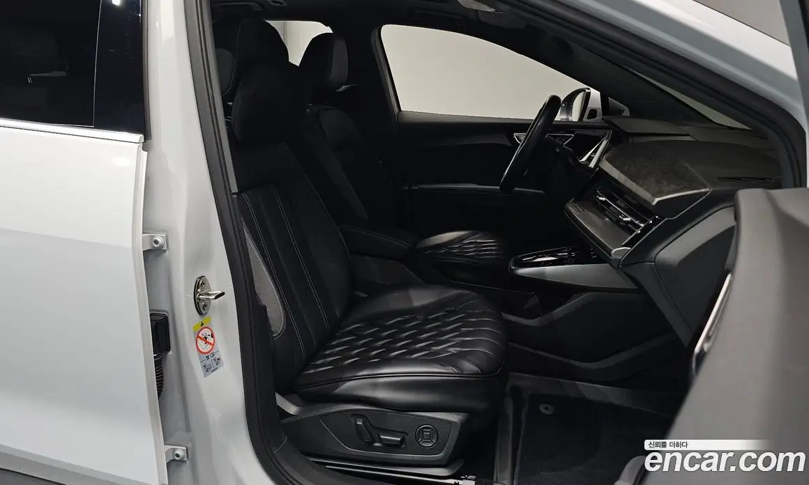 Audi Q4 e-tron 2025 0.2 автомат (гидро), фото 12