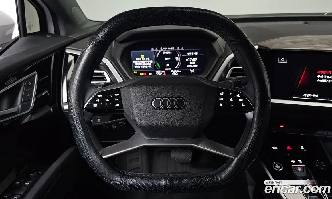 Audi Q4 e-tron 2025 0.2 автомат (гидро), фото 13