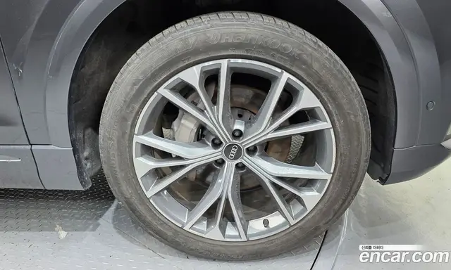 Audi Q8 2021 3.0 автомат (гидро), миниатюра 5