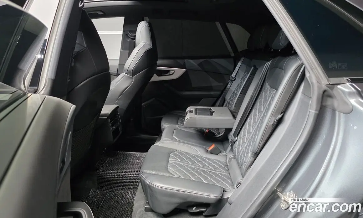 Audi Q8 2021 3.0 автомат (гидро), фото 18