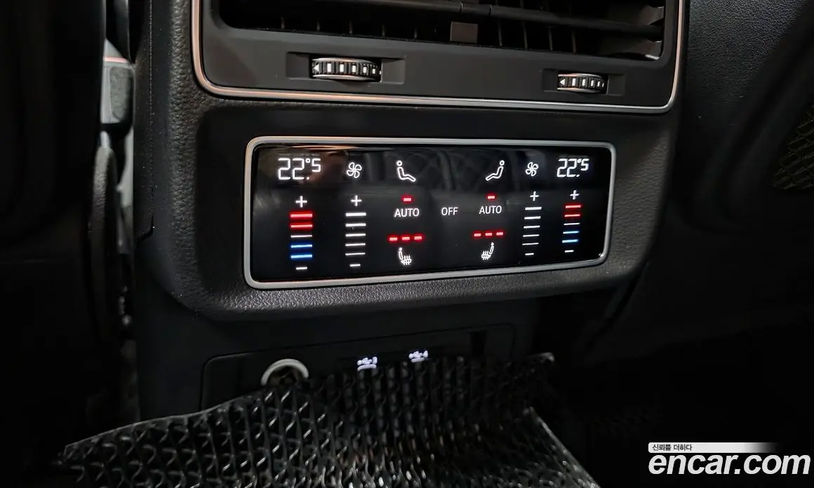 Audi Q8 2021 3.0 автомат (гидро), фото 25