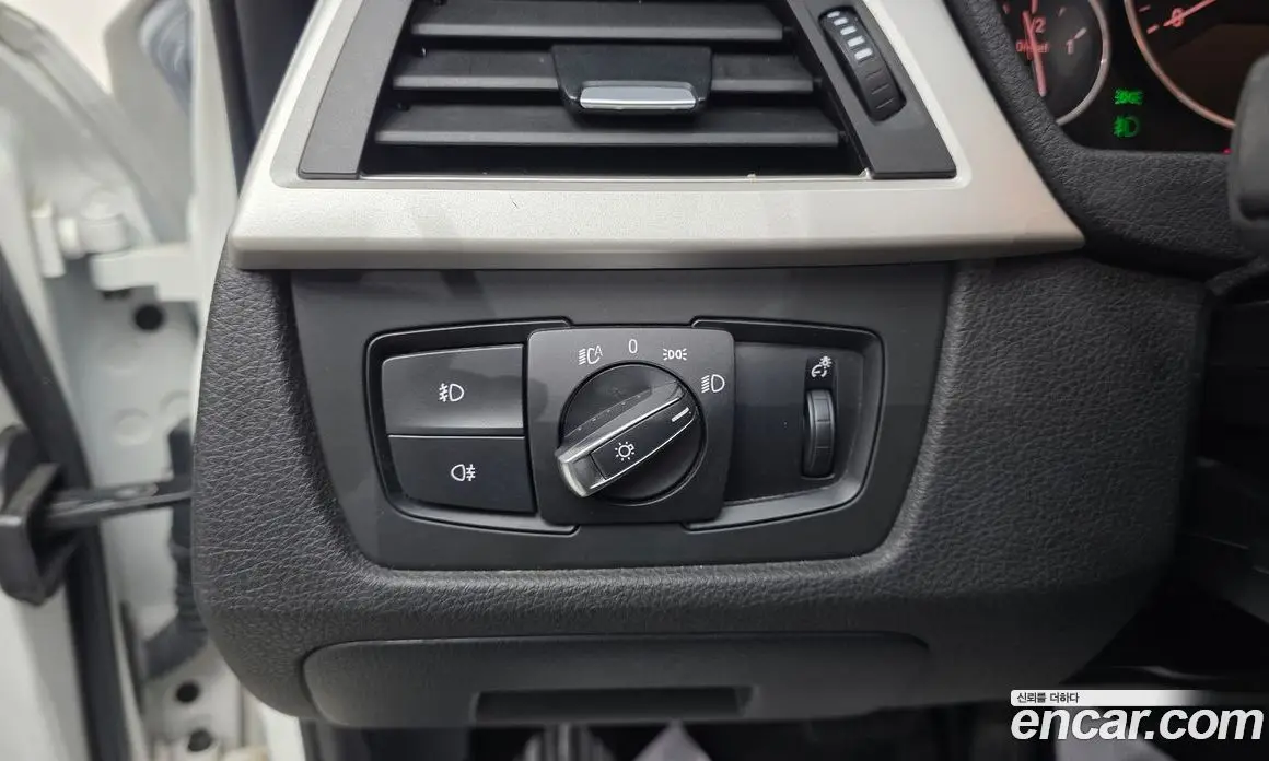 BMW 3 серия 2015 2.0 автомат (гидро), фото 14