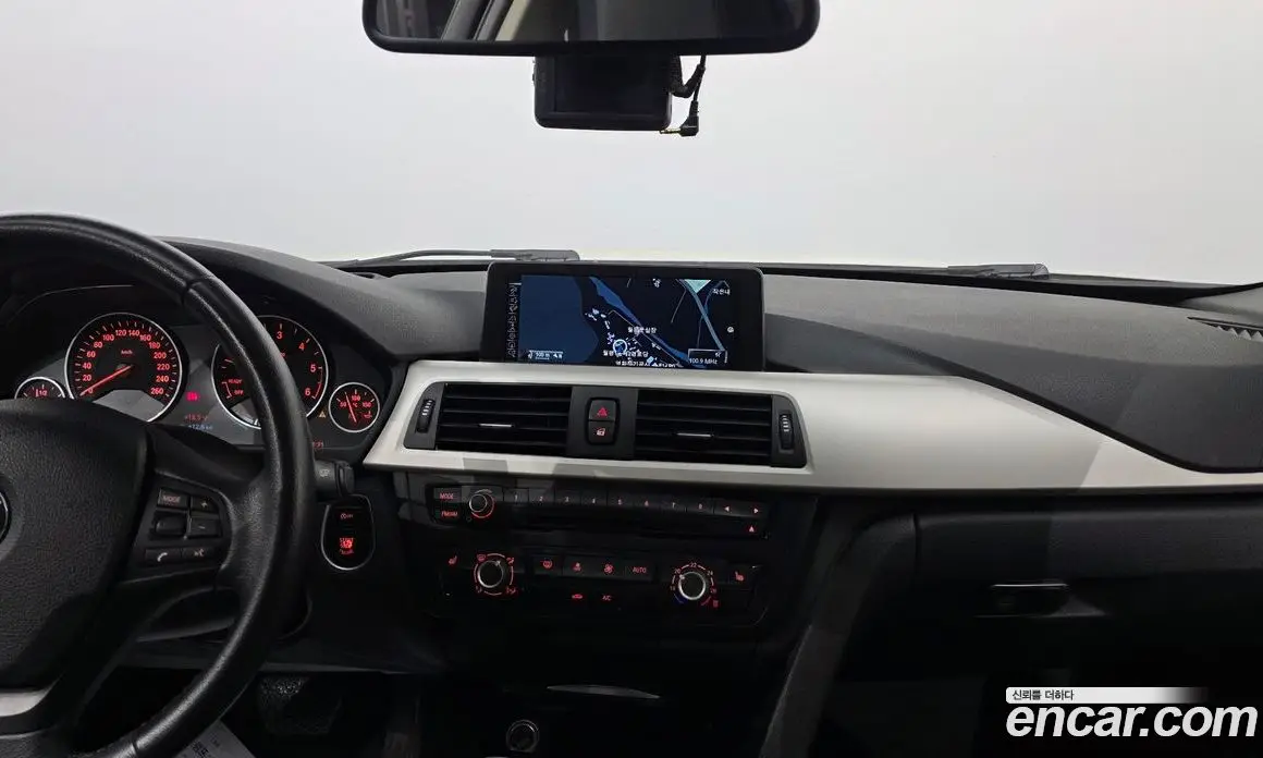BMW 3 серия 2015 2.0 автомат (гидро), фото 18