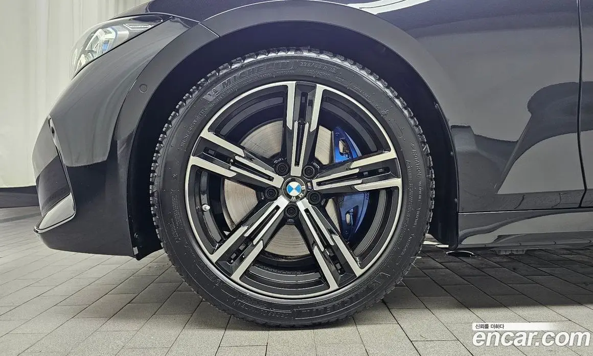 BMW 3 серия 2025 2.0 автомат (гидро), фото 5