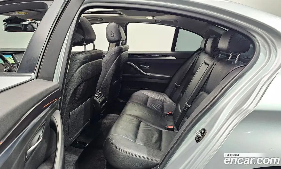BMW 5 серия 2015 2.0 автомат (гидро), фото 11