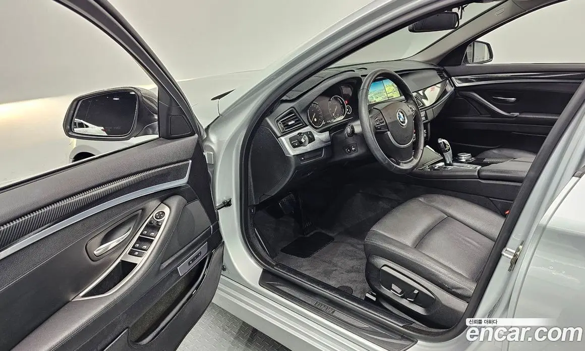BMW 5 серия 2015 2.0 автомат (гидро), фото 10