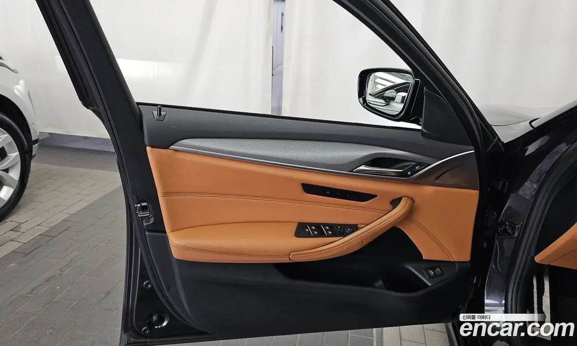 BMW 5 серия 2017 2.0 автомат (гидро), фото 14