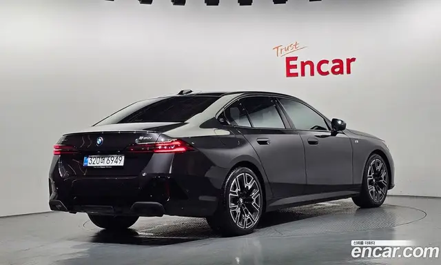BMW 5 серия 2025 2.0 автомат (гидро), миниатюра 2