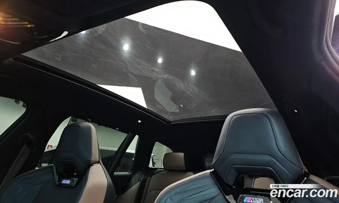 BMW M5 2025 4.4 автомат (гидро), фото 21