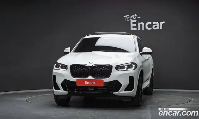 BMW X4 2023 2.0 автомат (гидро), миниатюра 3