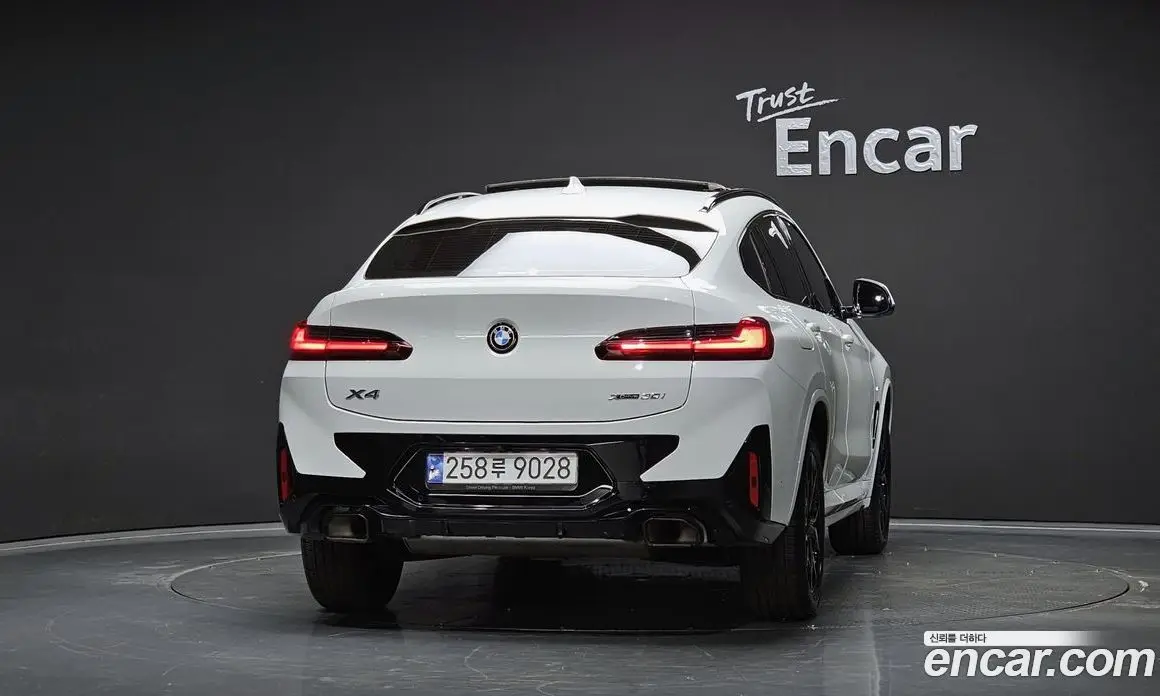 BMW X4 2023 2.0 автомат (гидро), фото 4