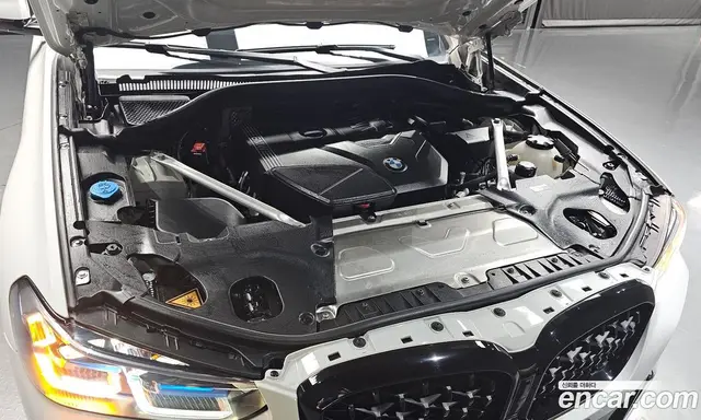 BMW X4 2023 2.0 автомат (гидро), миниатюра 6