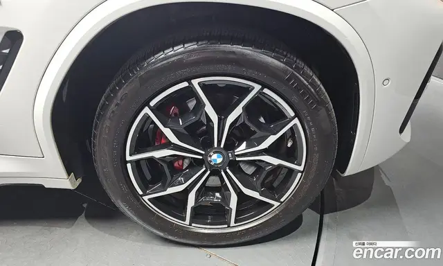 BMW X4 2023 2.0 автомат (гидро), миниатюра 7