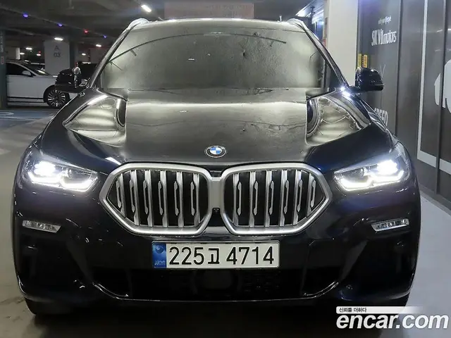 BMW X6 2021 3.0 автомат (гидро), миниатюра 2