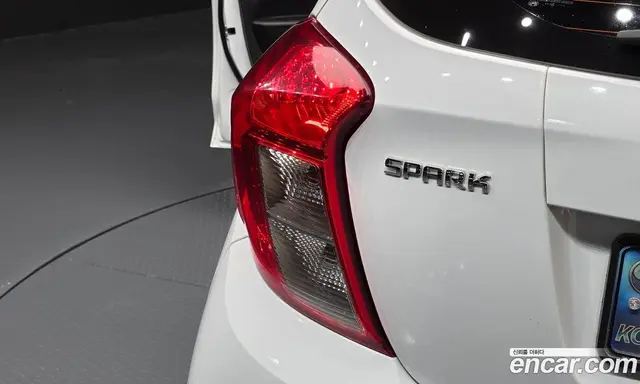 Chevrolet Spark 2022 1.0 автомат (гидро), миниатюра 9