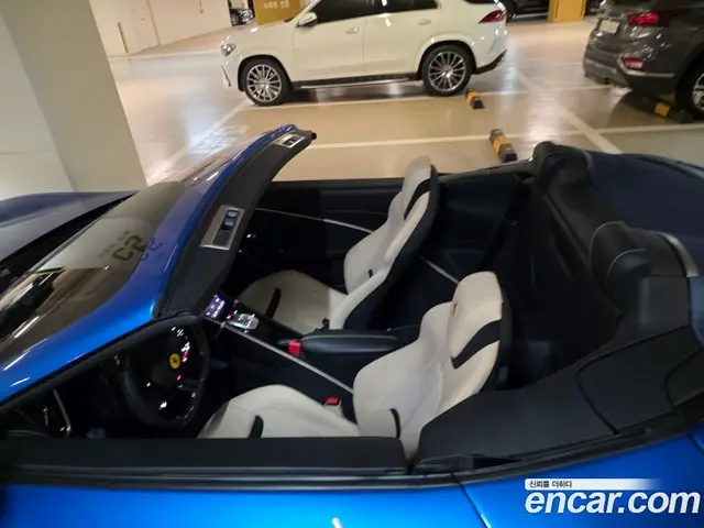 Ferrari Roma 2024 3.9 автомат (гидро), миниатюра 2