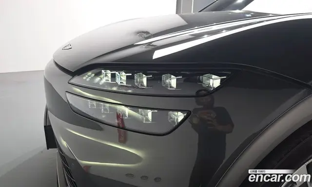 Genesis GV60 2023 0.1 автомат (гидро), миниатюра 7