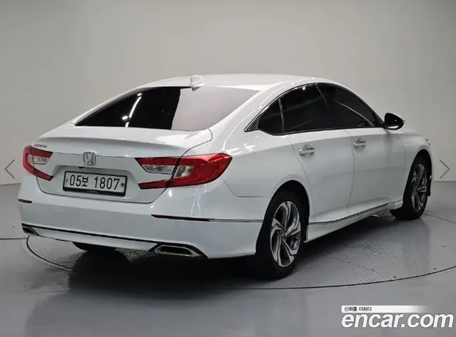 Honda Accord 2018 1.5 автомат (гидро), миниатюра 4