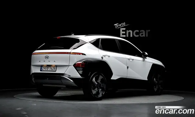 Hyundai Kona 2024 1.6 автомат (гидро), миниатюра 2