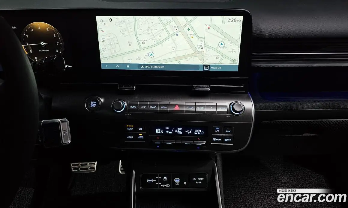 Hyundai Kona 2025 1.6 автомат (гидро), фото 14