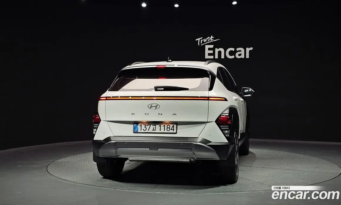 Hyundai Kona 2025 1.6 автомат (гидро), фото 4