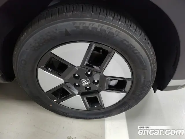 Hyundai Santa Fe 2025 1.6 автомат (гидро), миниатюра 5