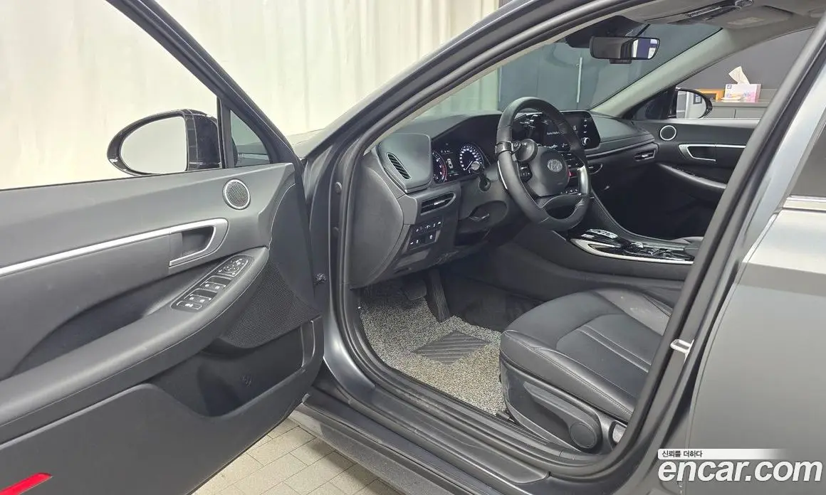 Hyundai Sonata 2022 1.6 автомат (гидро), фото 10