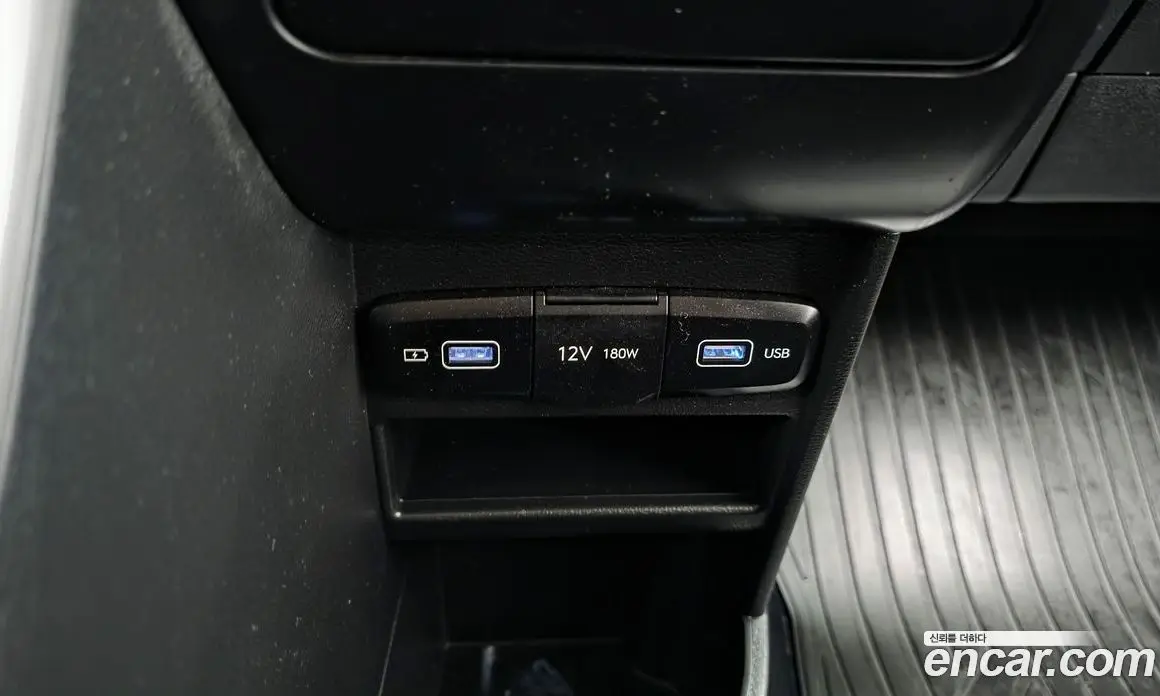 Hyundai Staria 2022 2.2 автомат (гидро), фото 18