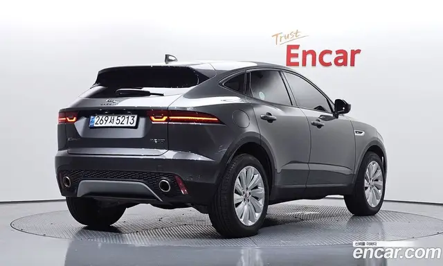Jaguar E-Pace 2018 2.0 автомат (гидро), миниатюра 2 Jaguar E-Pace 2018 2.0 автомат (гидро), миниатюра 2