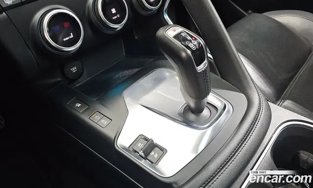 Jaguar E-Pace 2018 2.0 автомат (гидро), миниатюра 12