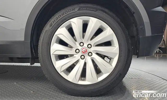 Jaguar E-Pace 2018 2.0 автомат (гидро), миниатюра 7 Jaguar E-Pace 2018 2.0 автомат (гидро), миниатюра 7