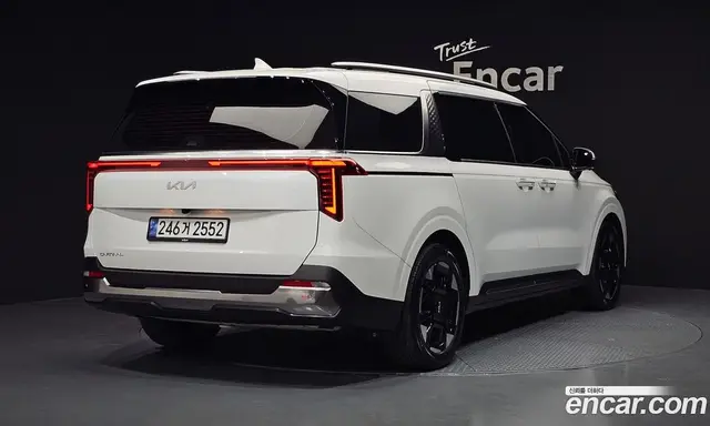 Kia Carnival 2024 2.2 автомат (гидро), миниатюра 2