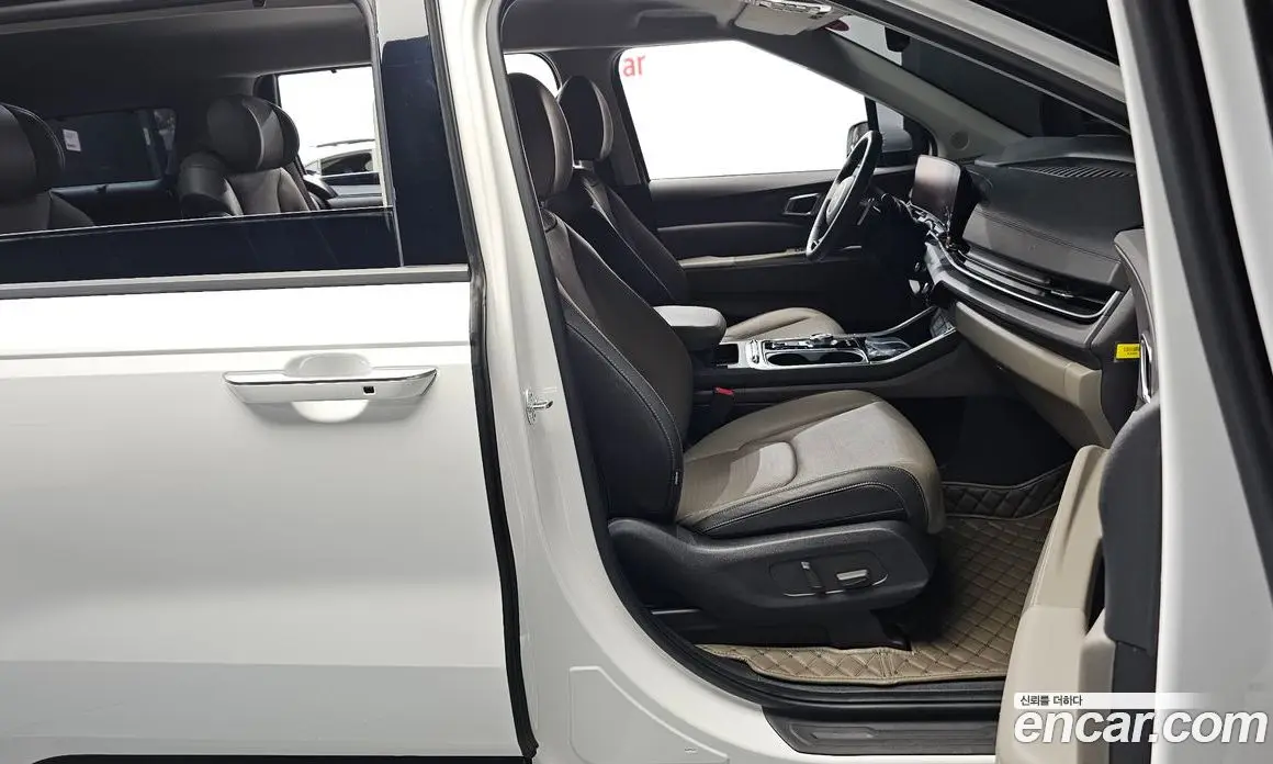 Kia Carnival 2024 2.2 автомат (гидро), фото 16