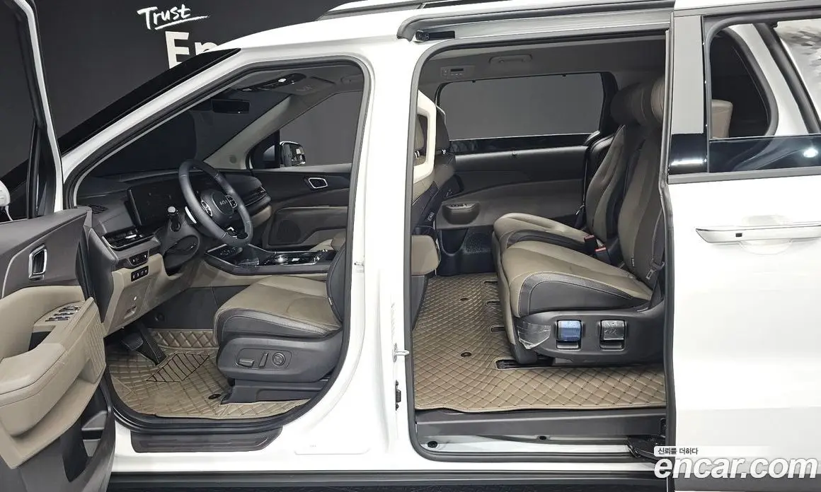 Kia Carnival 2024 2.2 автомат (гидро), фото 17